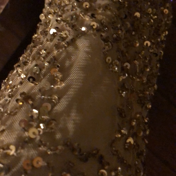 Fully beaded Sherri Hill prom Dress - Picture 4 of 4